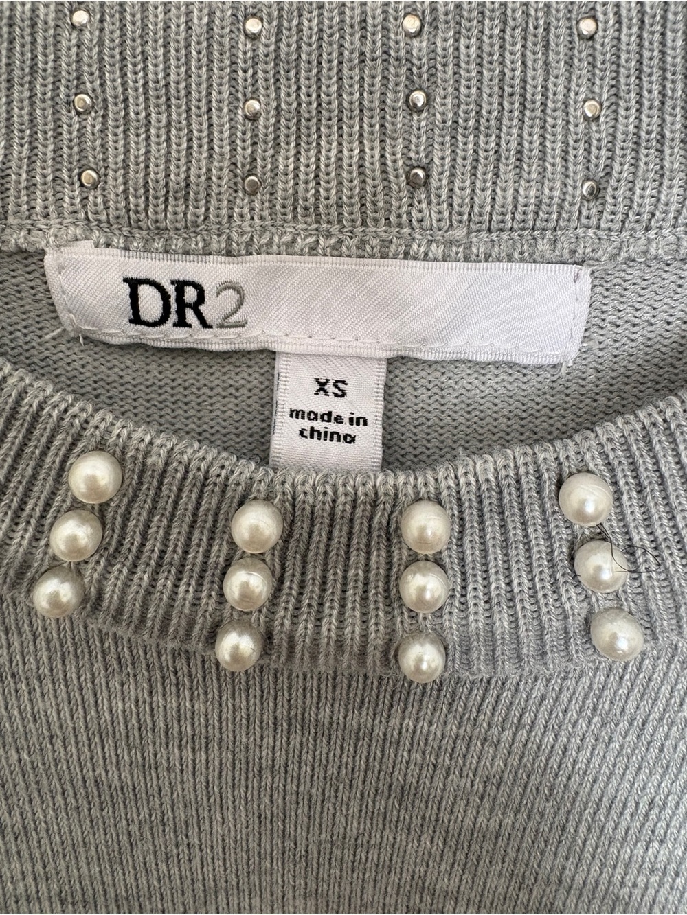 DR2 Daniel Rainn Heather Gray Embellished Pearl Collar Sweater Top Size XS Chic - Picture 5 of 8
